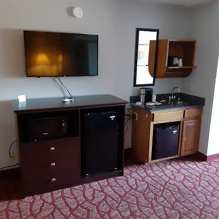Boarders Inn & Suites By Cobblestone Hotels Superior Kültér fotó