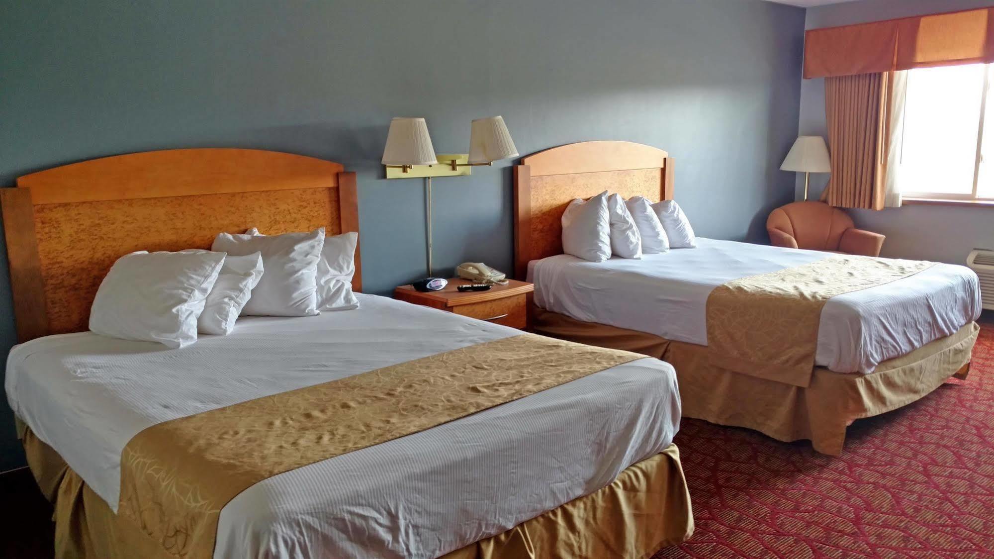 Boarders Inn & Suites By Cobblestone Hotels Superior Kültér fotó