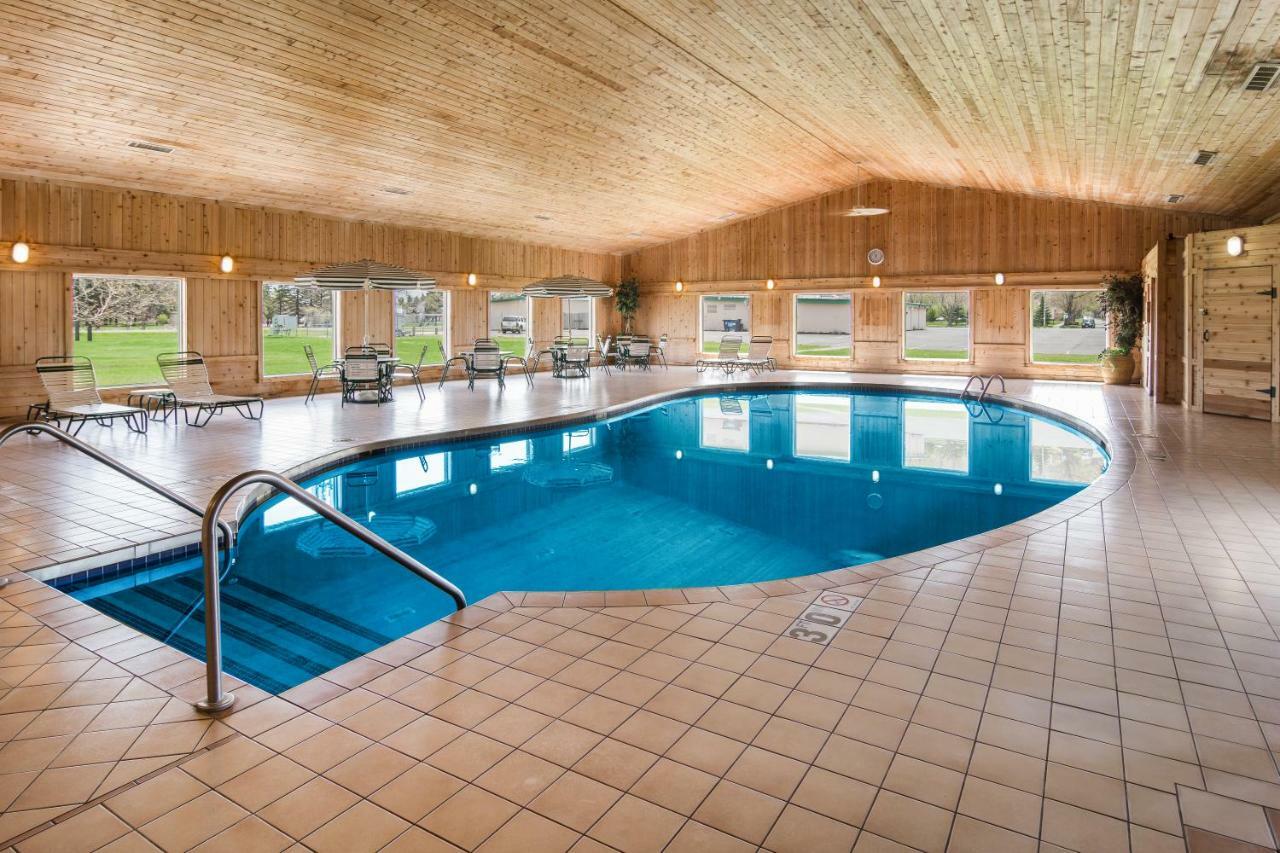 Boarders Inn & Suites By Cobblestone Hotels Superior Kültér fotó