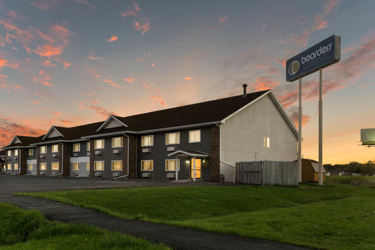 Boarders Inn & Suites By Cobblestone Hotels Superior Kültér fotó