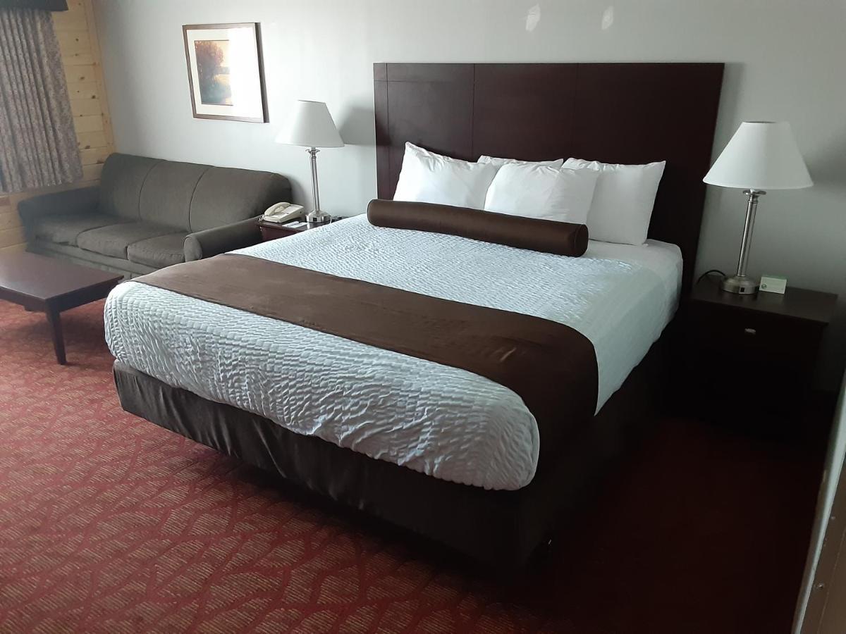 Boarders Inn & Suites By Cobblestone Hotels Superior Kültér fotó