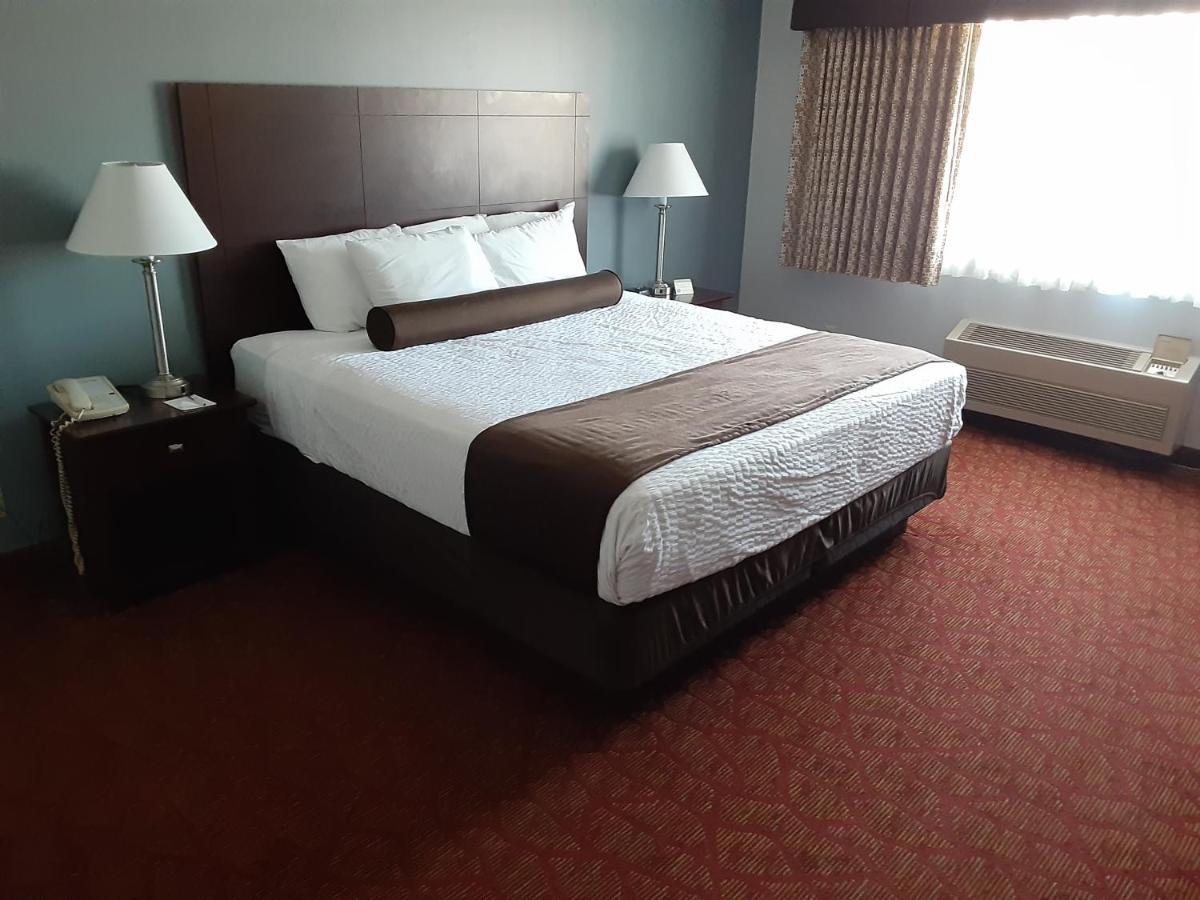 Boarders Inn & Suites By Cobblestone Hotels Superior Kültér fotó