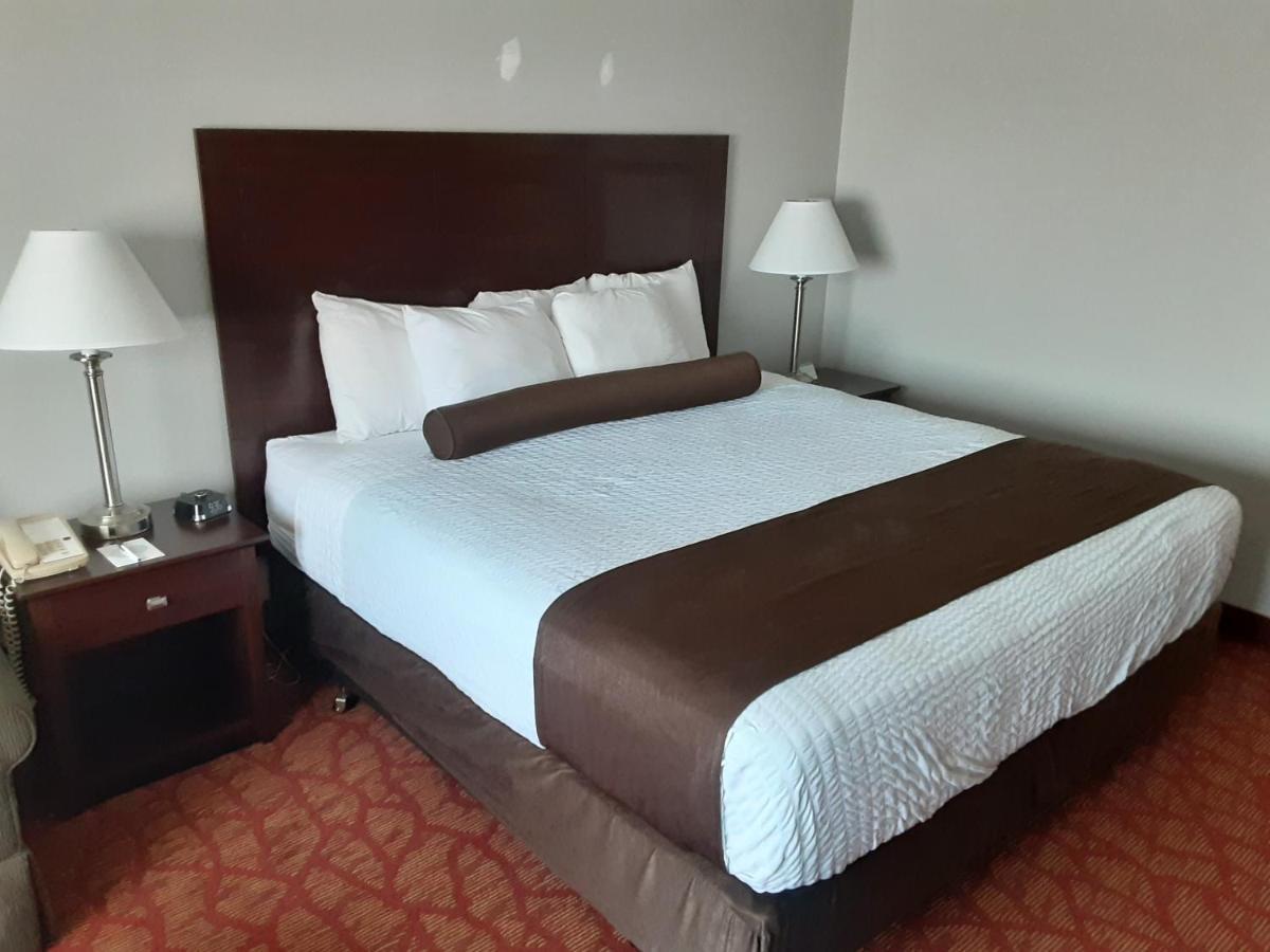 Boarders Inn & Suites By Cobblestone Hotels Superior Kültér fotó