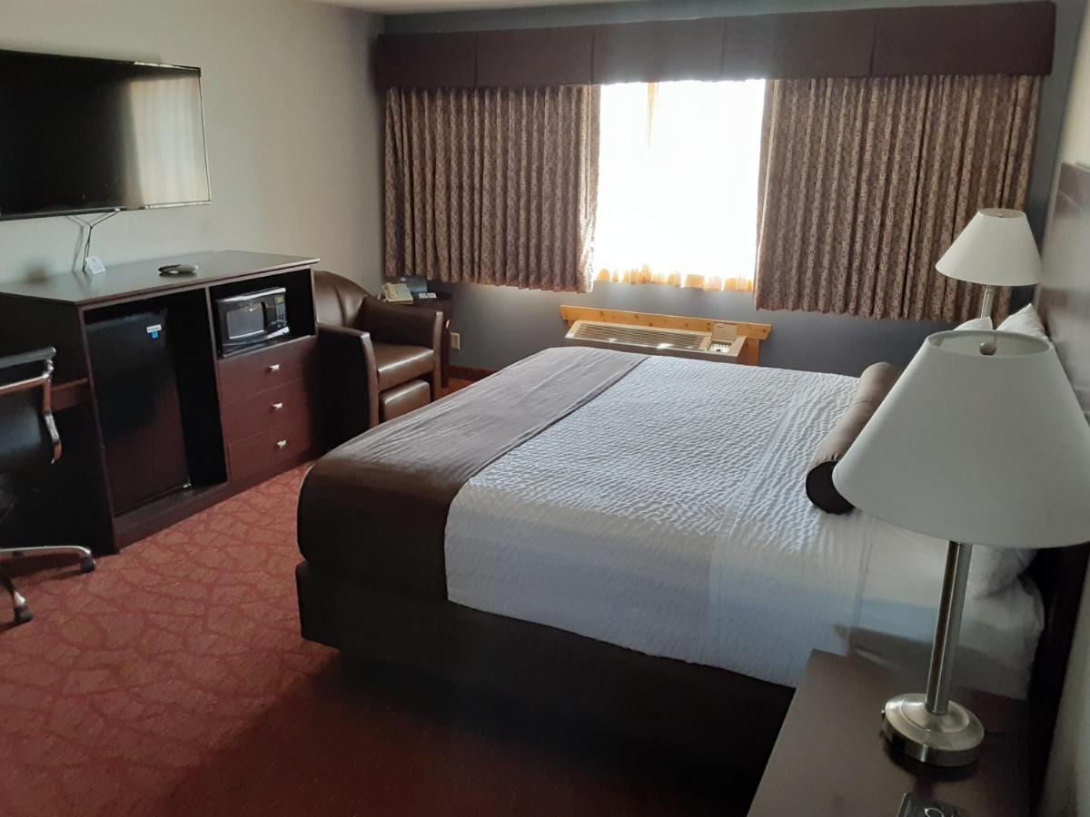Boarders Inn & Suites By Cobblestone Hotels Superior Kültér fotó